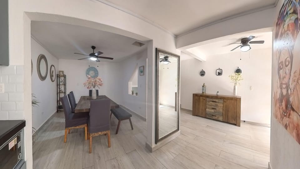 Comfort House, 3 Bedrooms, Kitchen, Courtyard View | Dining room