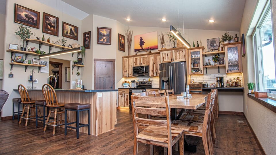Fully stocked Kitchen 
