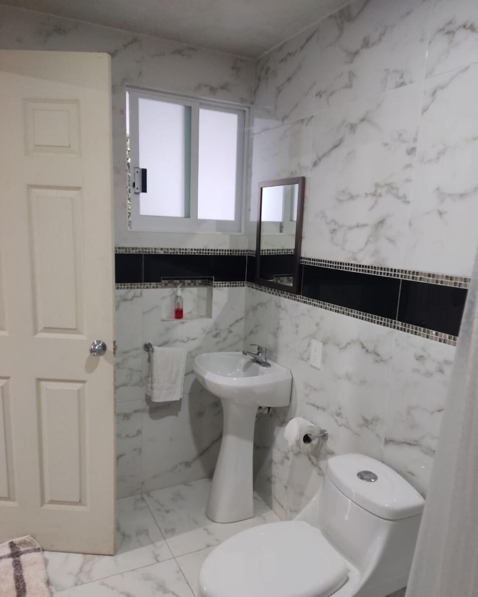 Classic Double or Twin Room | Bathroom | Shower, towels, soap, shampoo