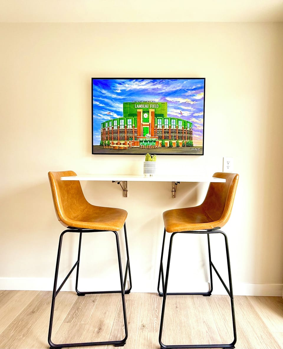 [Kitchen]
☞ Painting by Preetika Krishnamoorthy a talented artist. 