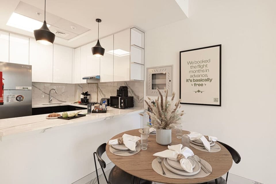 Cozy dining set and open kitchen