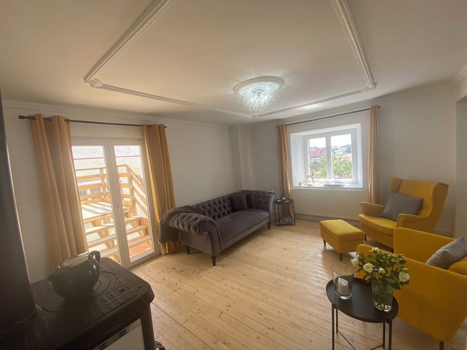 House | Living area | TV, fireplace