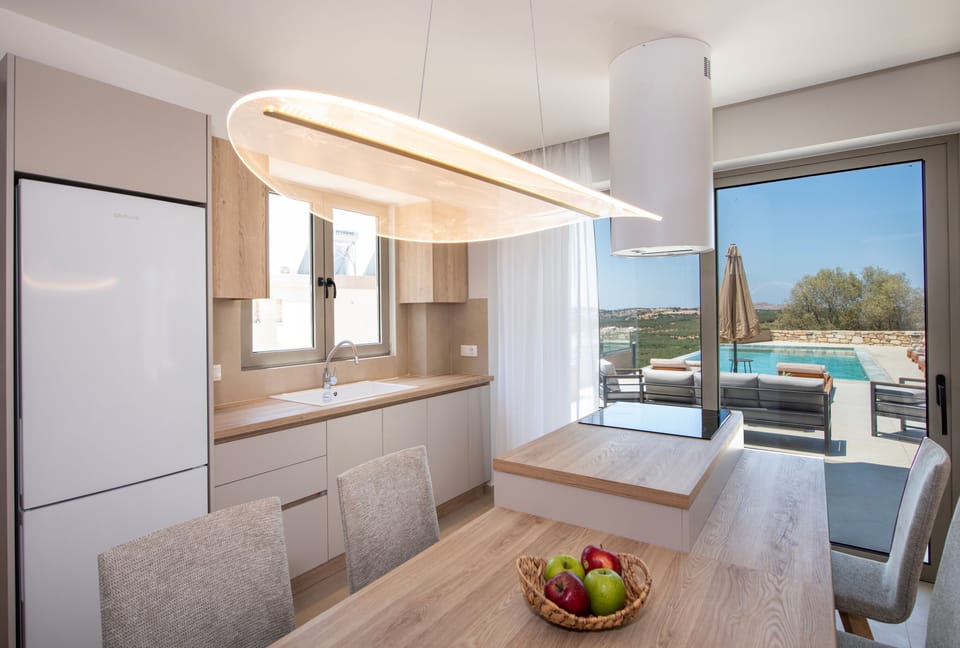 Cook up your family´s favourites in this luxury self-catering Villa. 