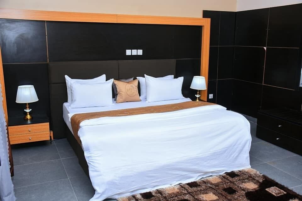 Comfort Room, Balcony, City View | Desk, laptop workspace, free WiFi