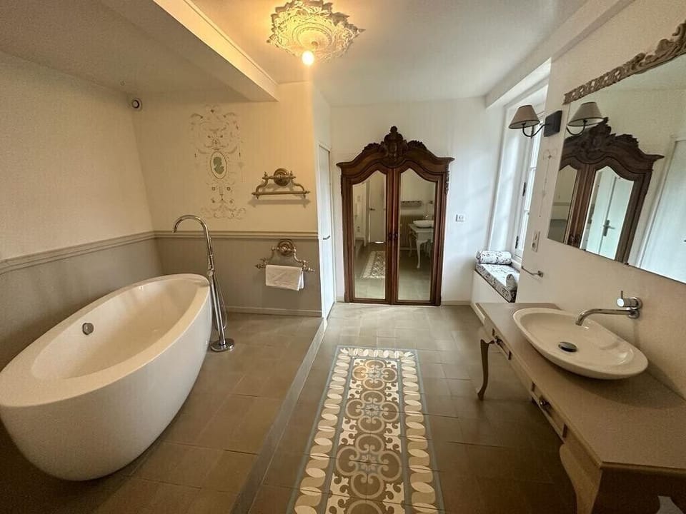 Luxury House, Private Bathroom (Château du Serpolet) | Bathroom
