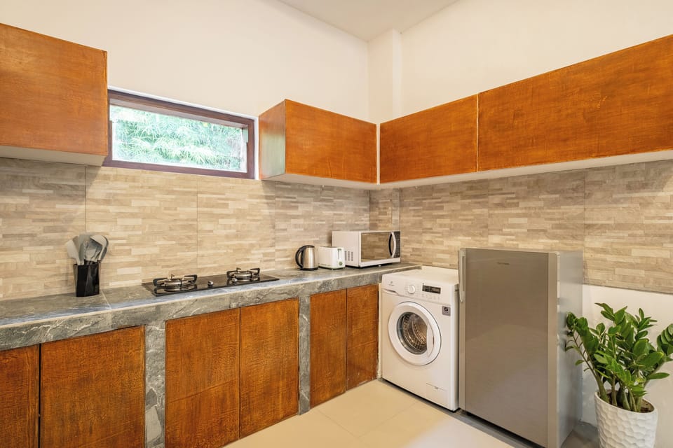Standard Room | Private kitchen | Coffee/tea maker, electric kettle, toaster