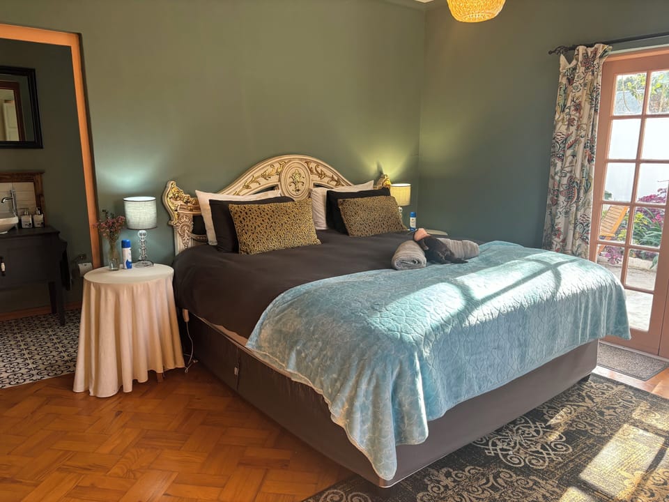 Deluxe Villa, Garden View | 8 bedrooms, iron/ironing board, free WiFi