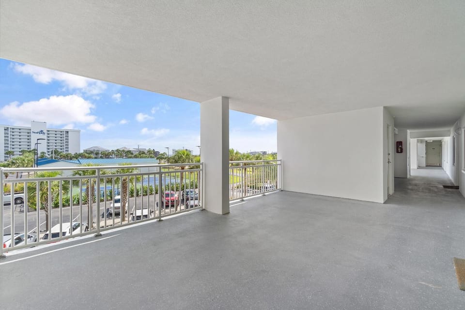 Condo, Multiple Beds (SeaSpray Riverside 313) | Interior