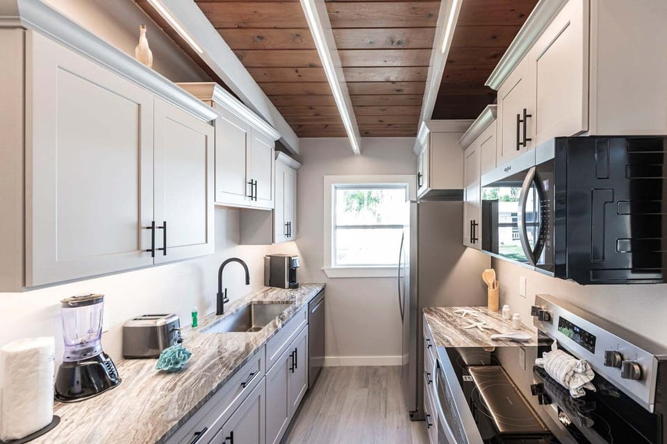 08 Kitchen
