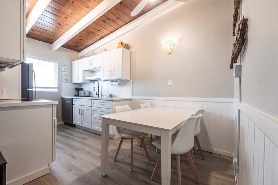 08 Kitchen