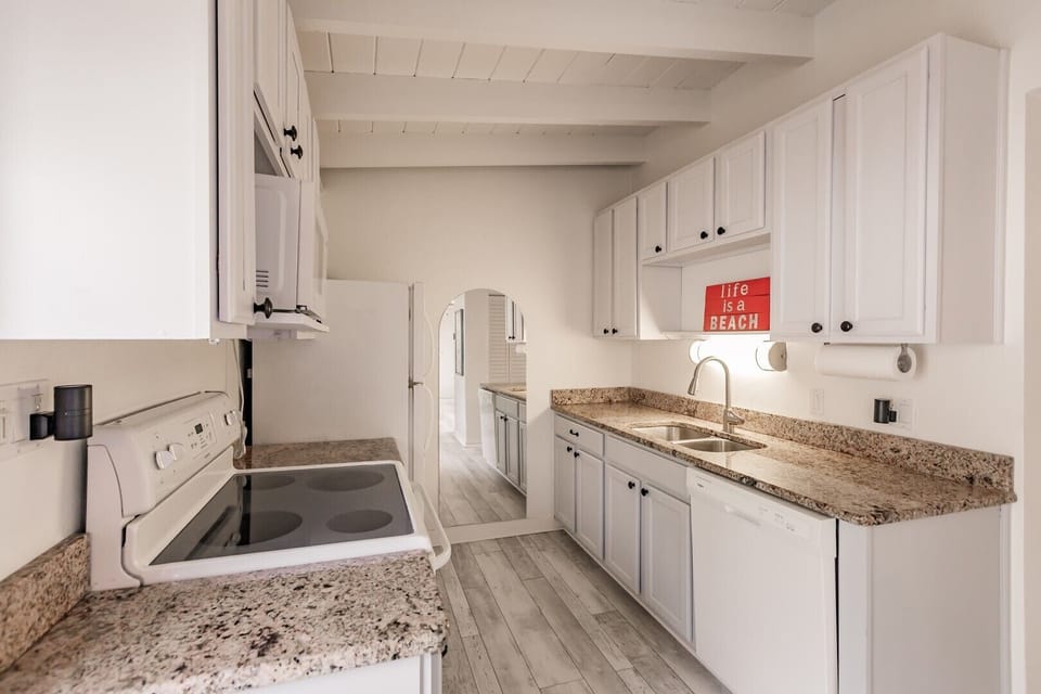 05 Kitchen