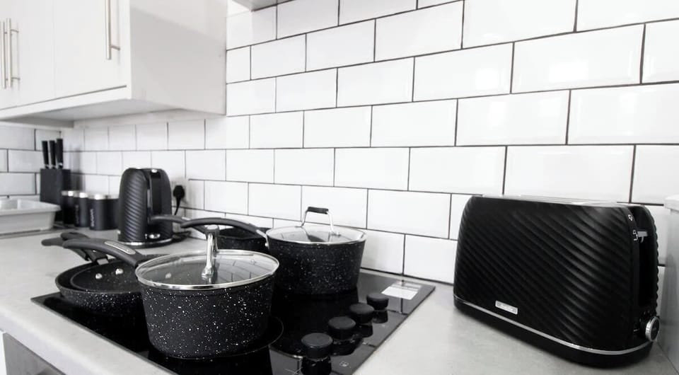 Say hello to convenient cooking for your stay with a range of utensils and crockery as well as WiFi, towels, bedding, iron, and ironing board. 