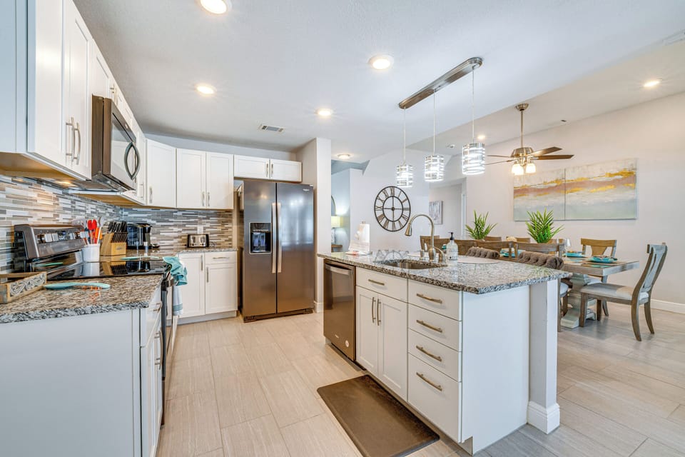 Kitchen | Keurig Coffee Maker | Cooking Basics | Toaster | Blender