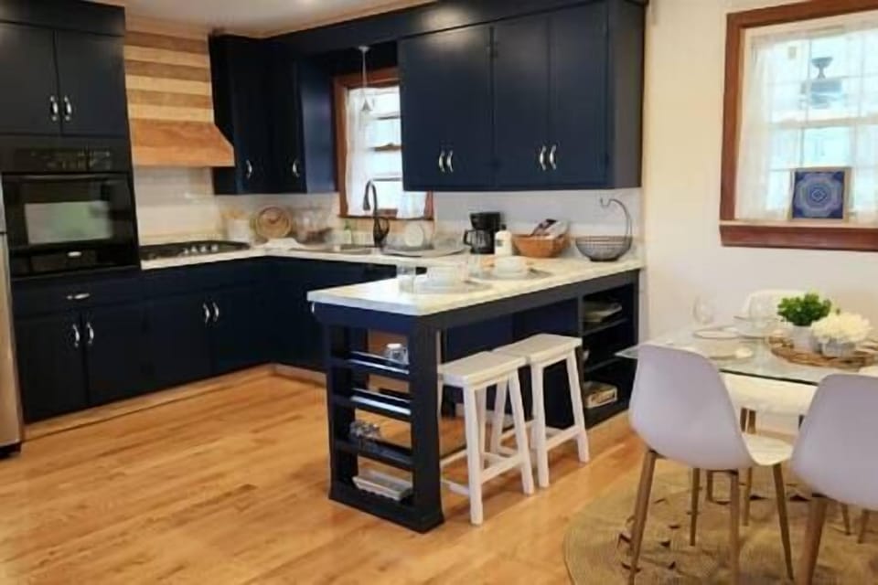 Kitchen with Breakfast Island and Dining Area