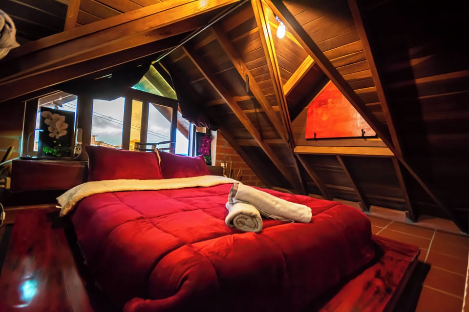 Elite Double Room | Premium bedding, free WiFi, bed sheets