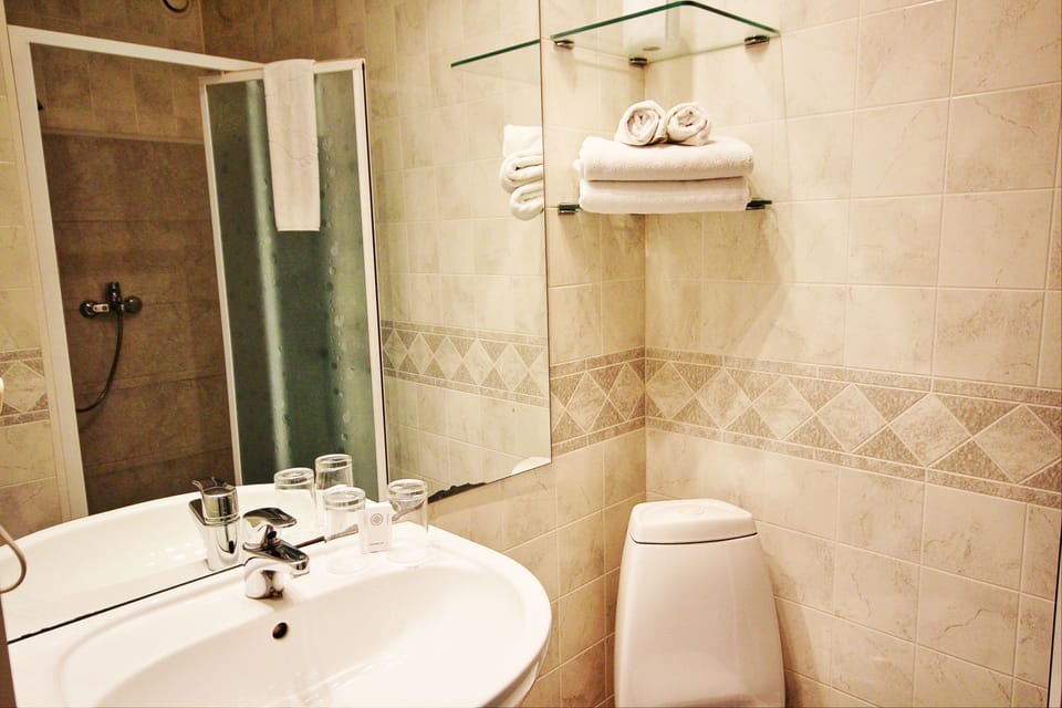 Hair dryer, towels