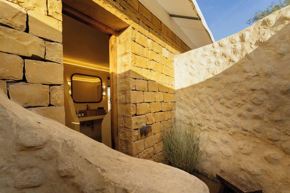 Luxury Double Room, Balcony, Lake View | Bathroom | Bathrobes, slippers