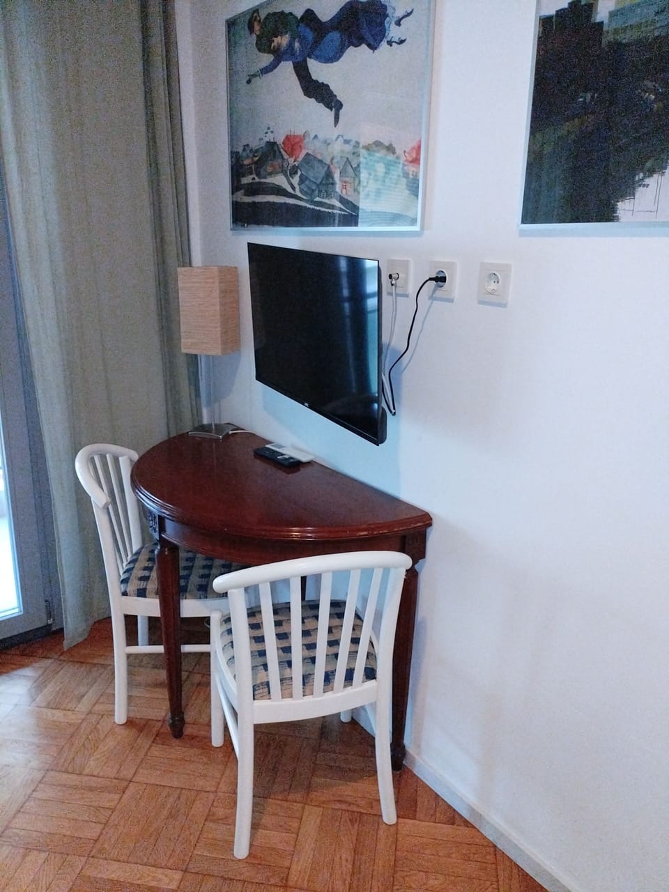 Apartment, 3 Bedrooms, Smoking, Balcony | Interior