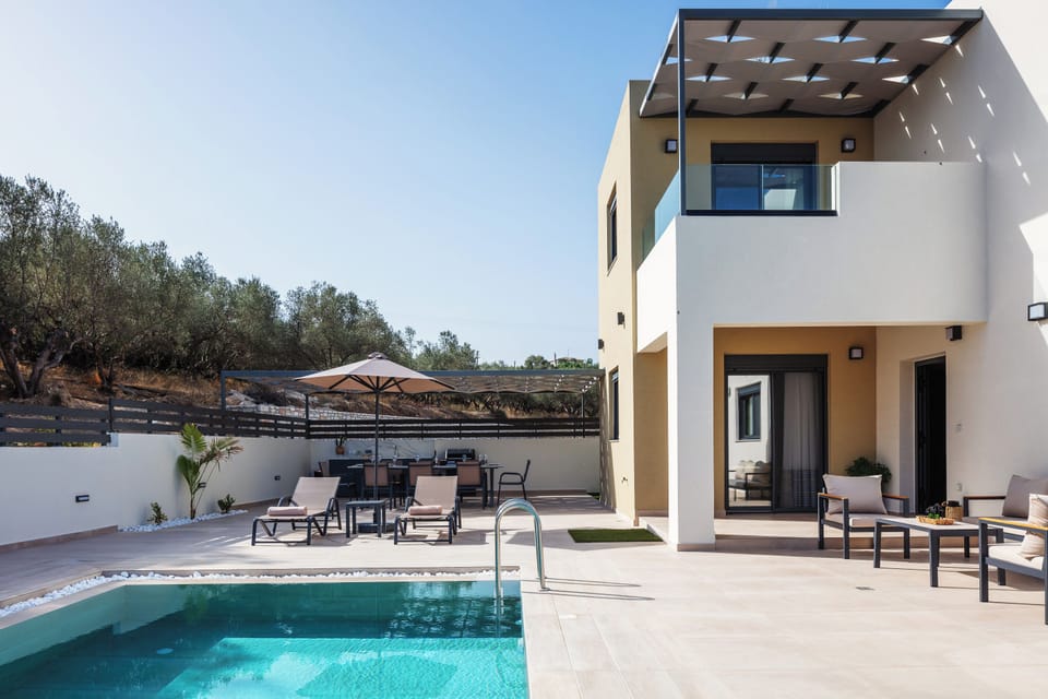 Dive into relaxation in the unique-designed 35m² private pool.