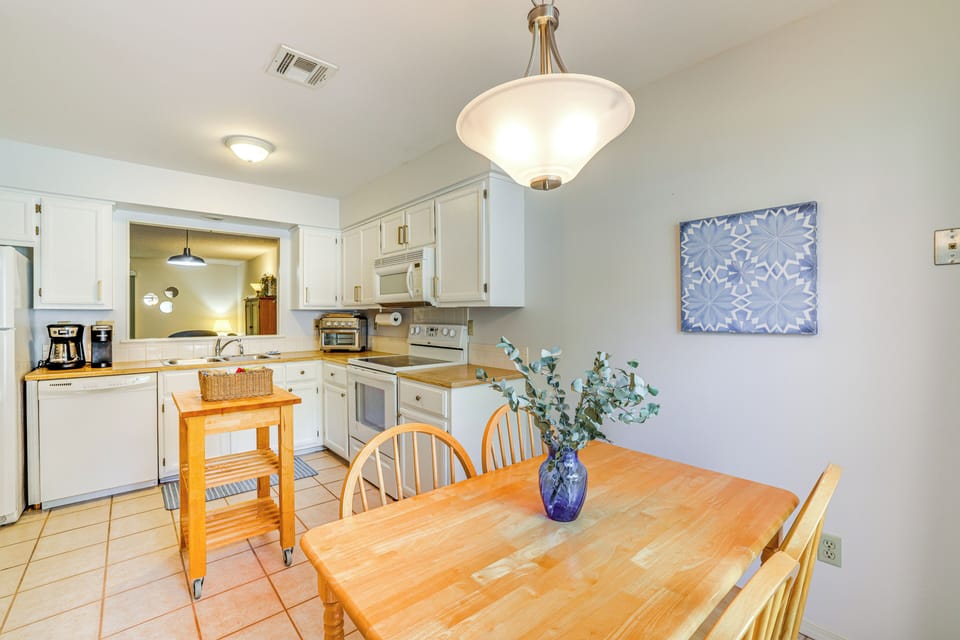 Apartment (2 Bedrooms) | Front of property