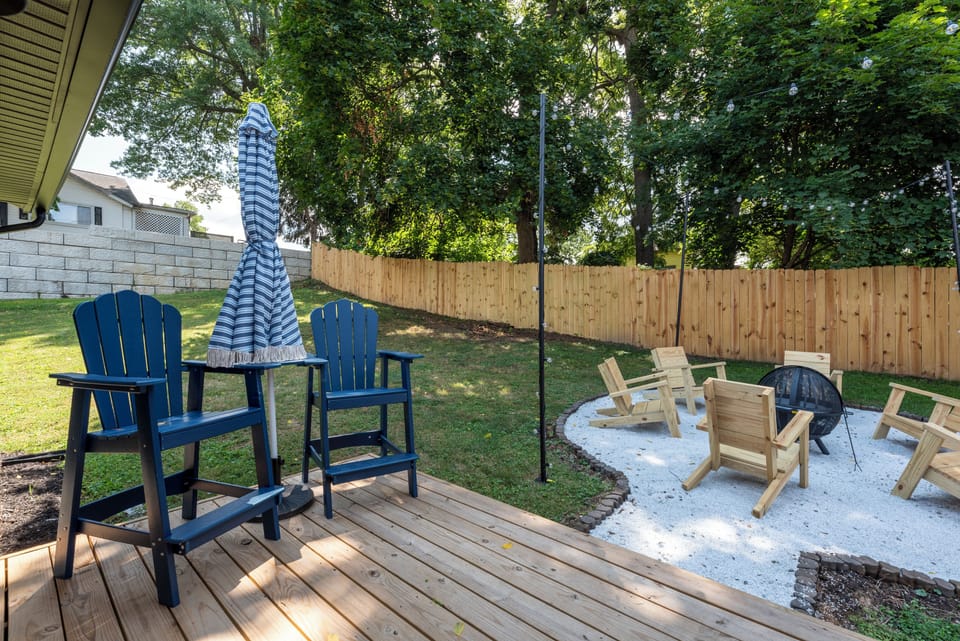 Relaxing Outdoor Area with Large Yard