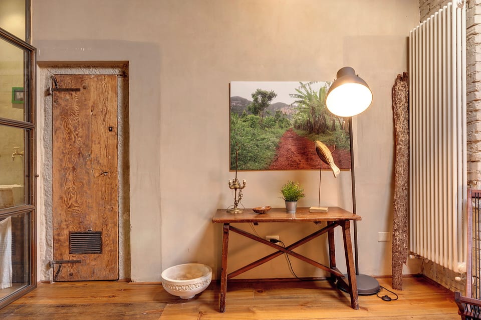 Apartment | Living area | 24-inch flat-screen TV with digital channels