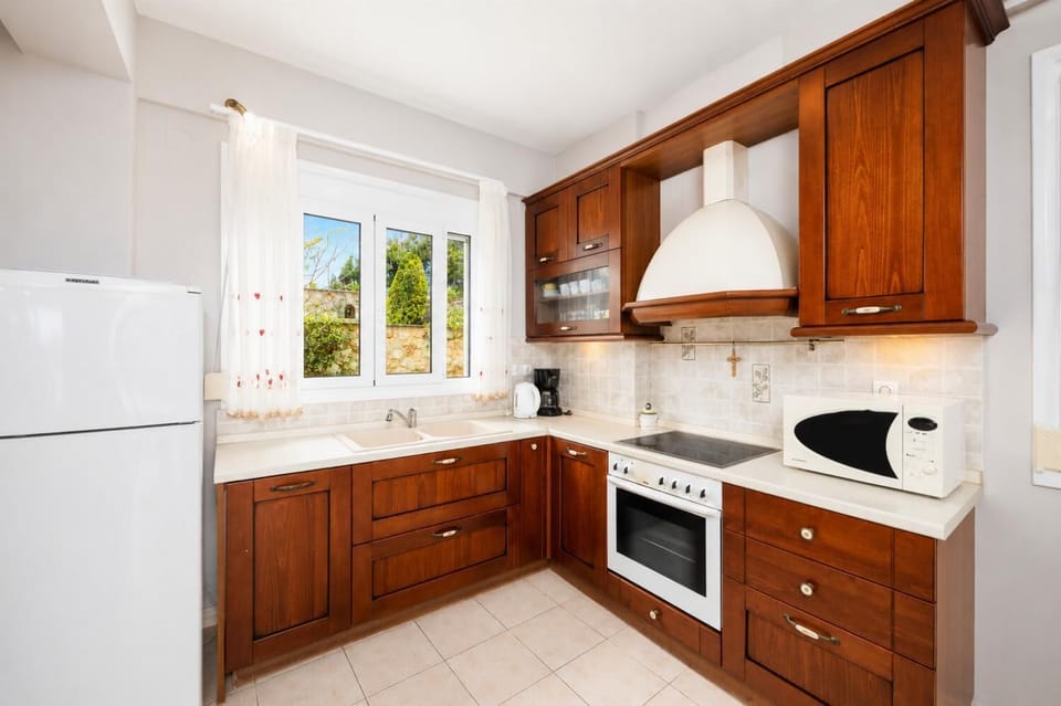 Equipped kitchen