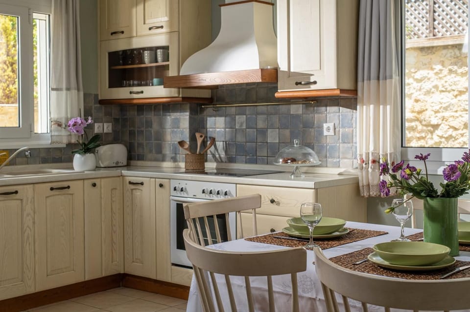 Equipped kitchen