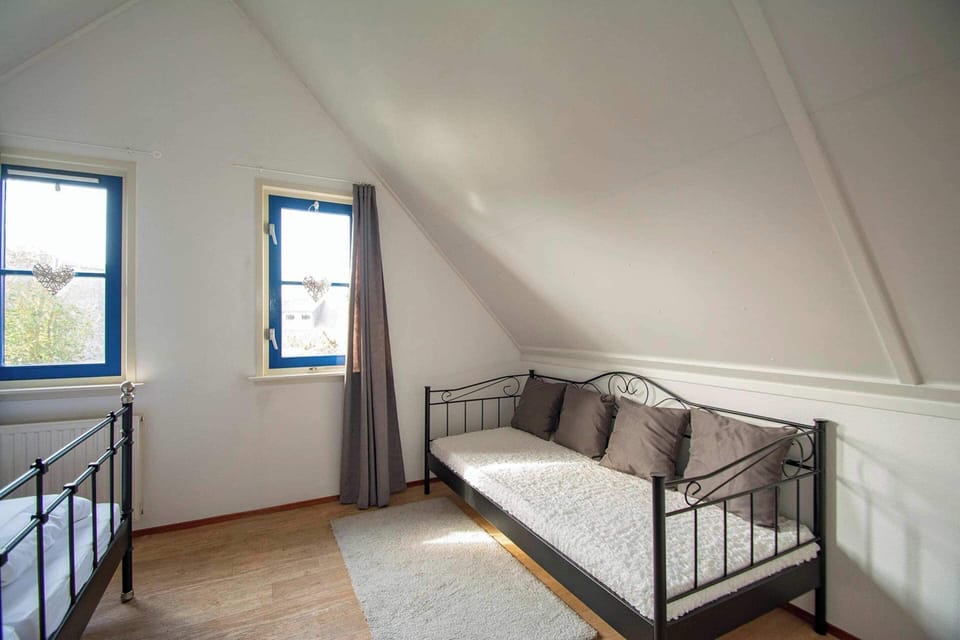 Villa | 2 bedrooms, individually furnished, bed sheets