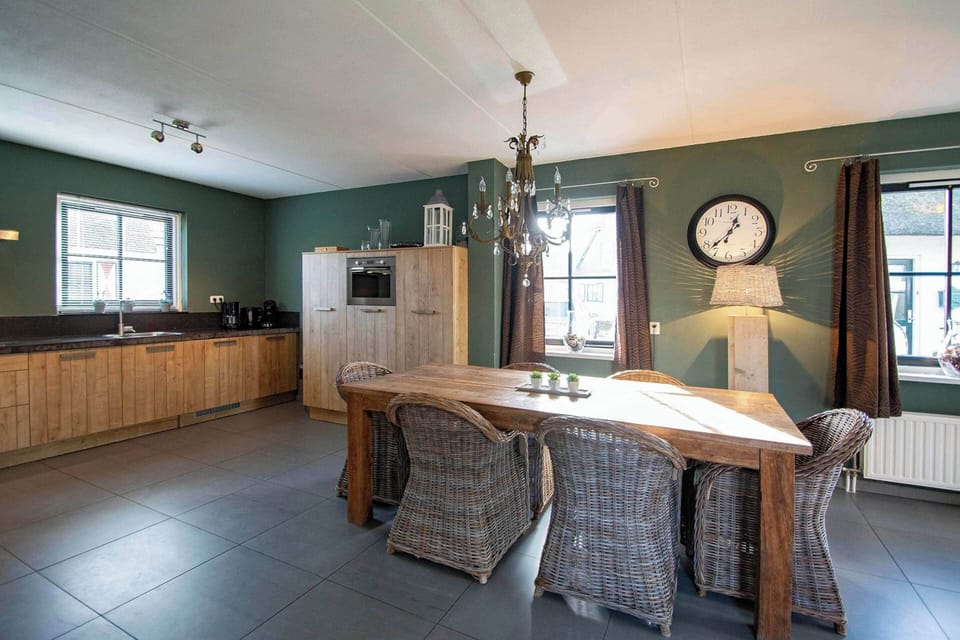 Villa | Dining