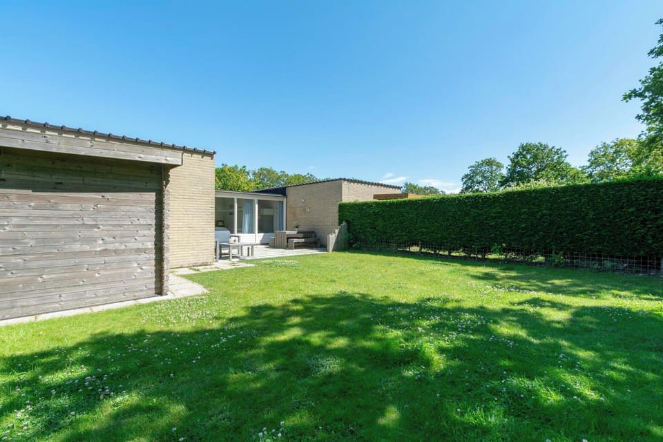 Bungalow | Garden