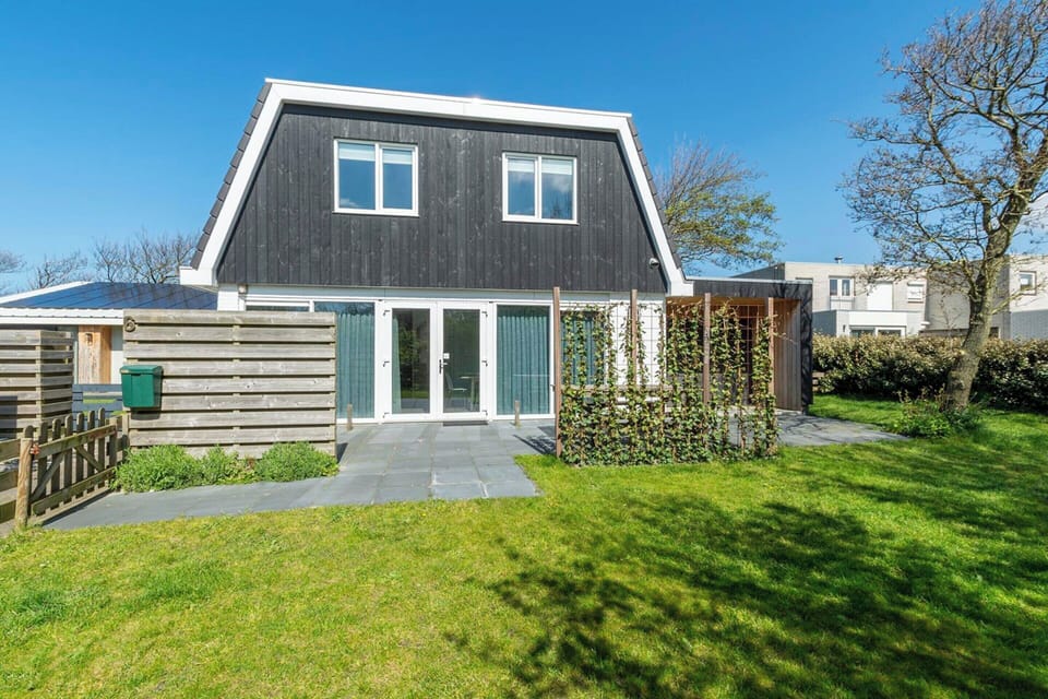 Bungalow | Exterior