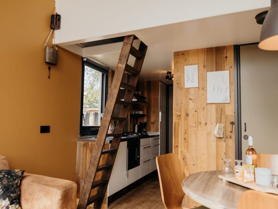 Bungalow | Dining