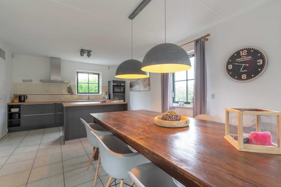 Villa | Dining