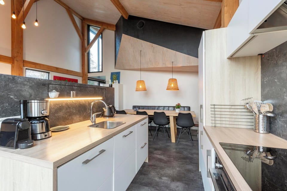 Villa | Private kitchen | Stovetop, electric kettle, toaster