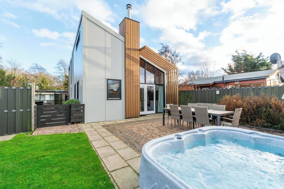Villa | Exterior