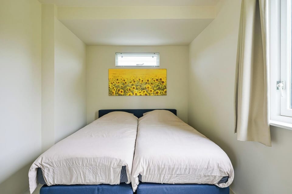 Eureka 36 Bungalow for 4-guests With Garden House in North Holland (province)