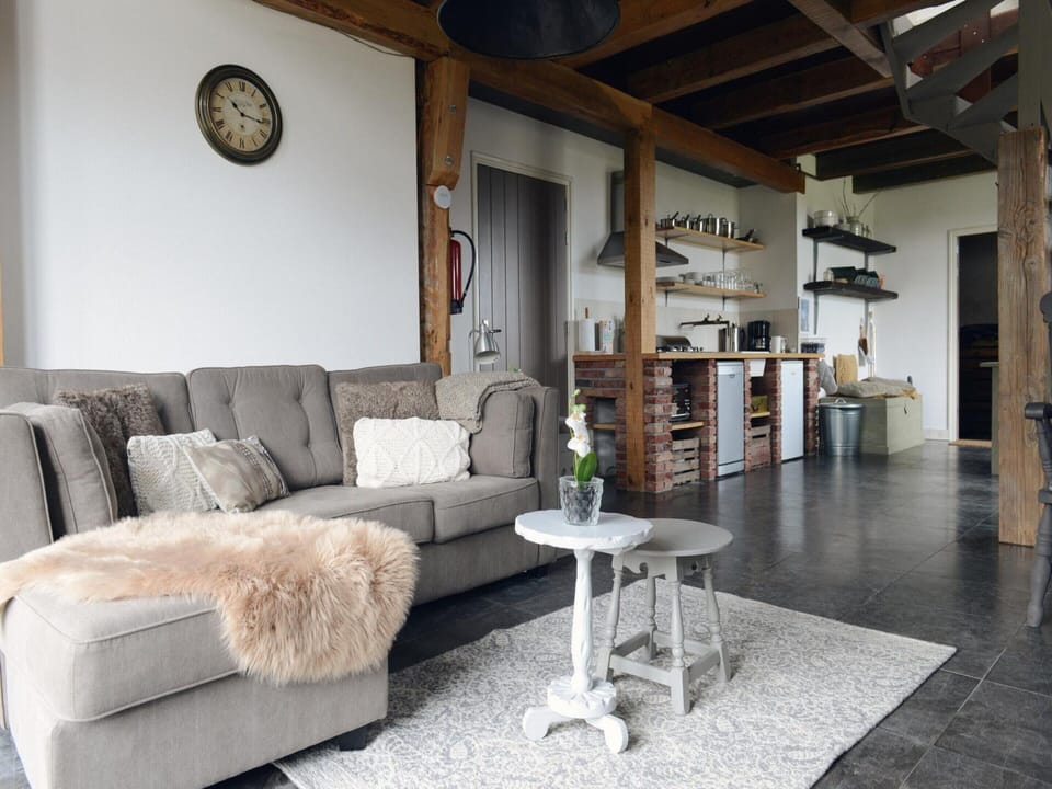 Apartment | Living room