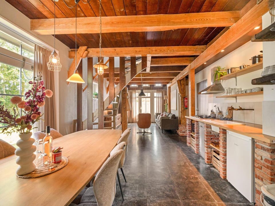 Apartment | Dining