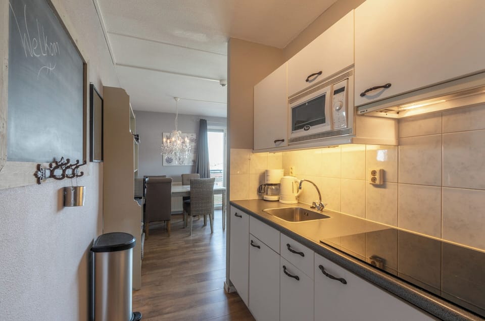 Apartment | Private kitchen | Electric kettle