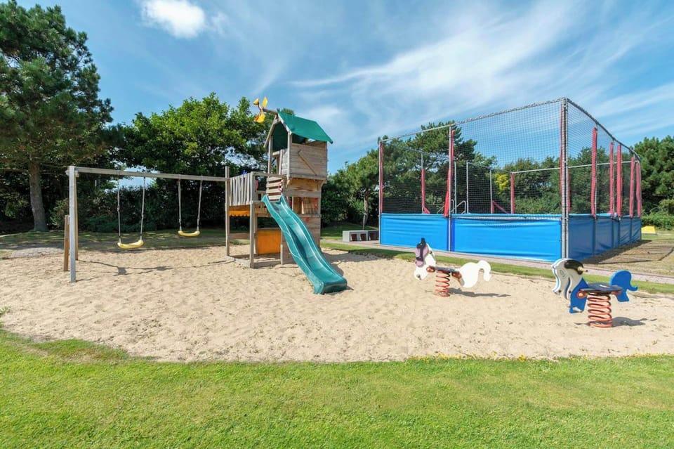 Strandslag 157 Apartment for 4 Guests Near sea Apartment in Julianadorp