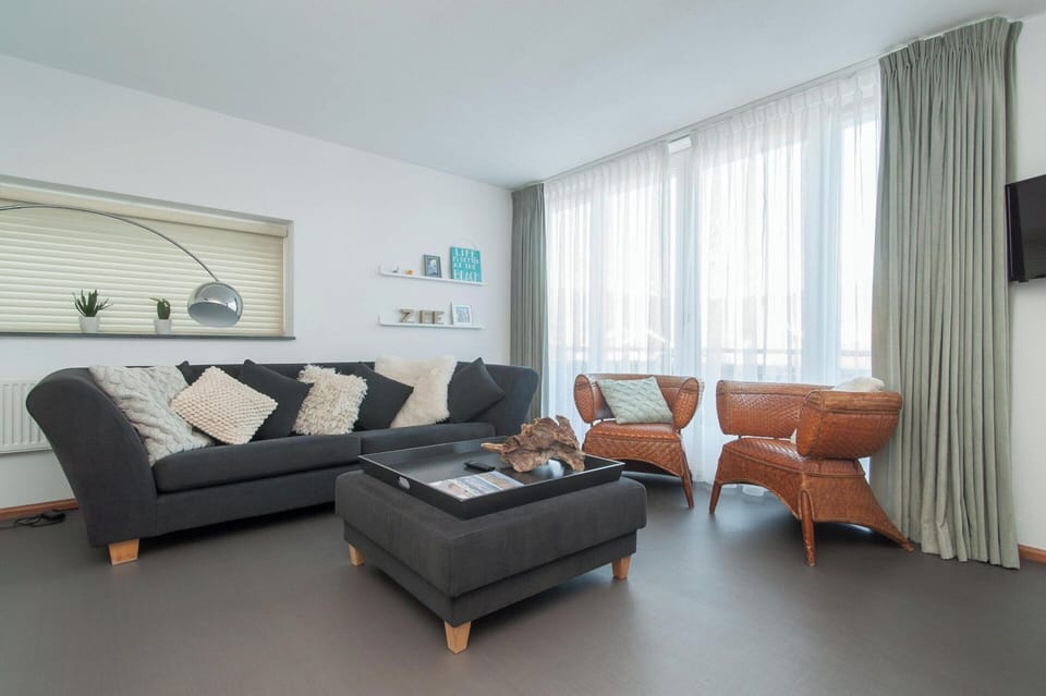 Apartment | Living room