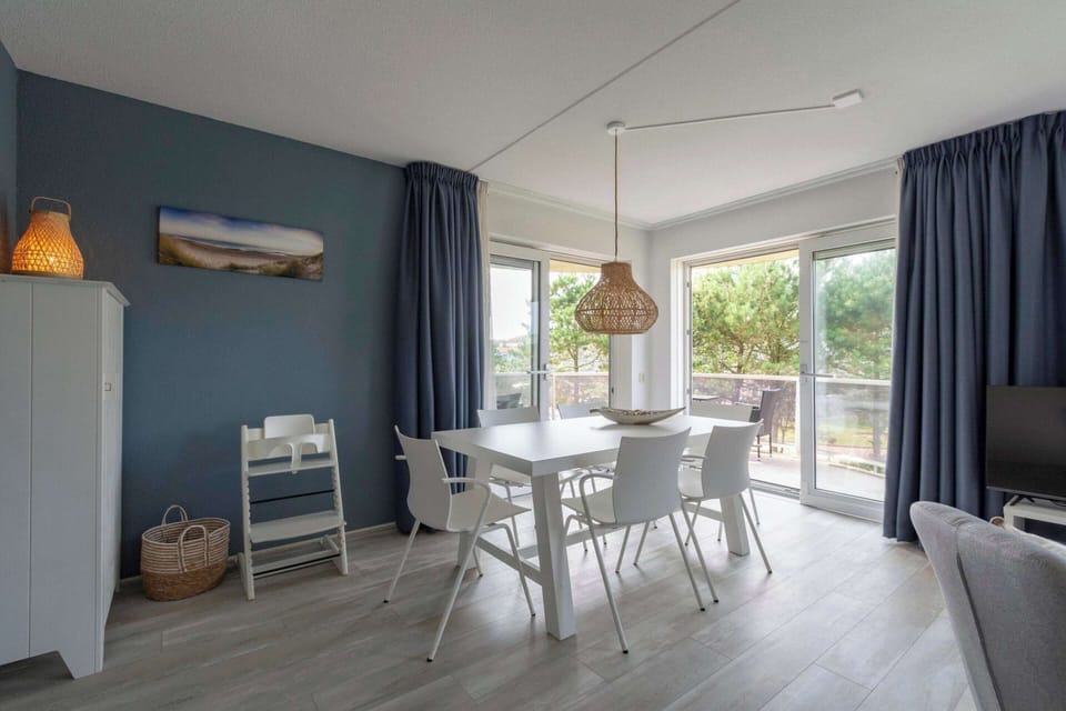 Apartment | Dining