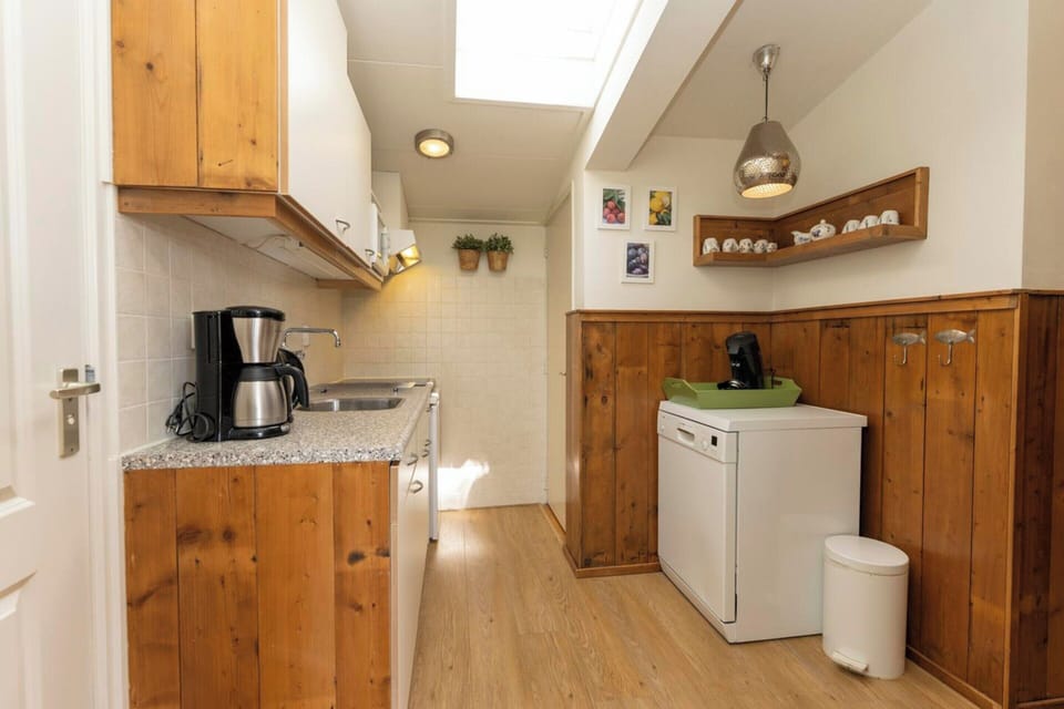 Apartment | Private kitchen | Highchair