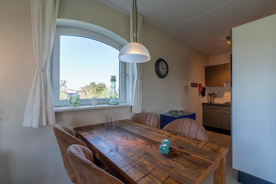 Apartment | Dining
