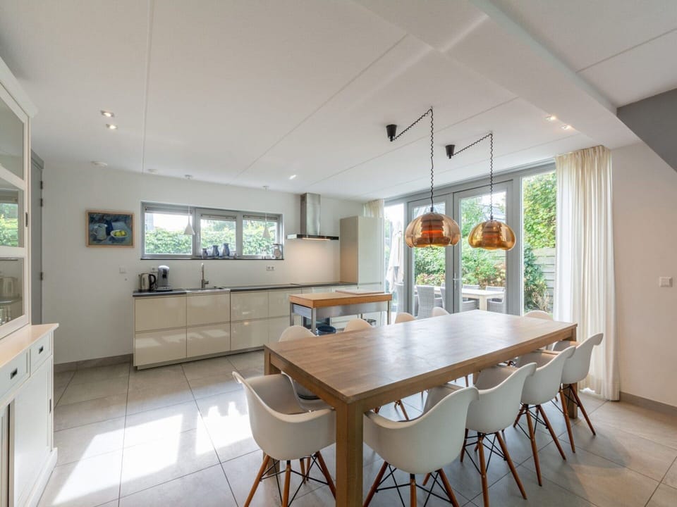 Villa | Dining