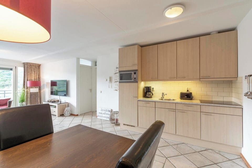 Apartment | Private kitchen | Toaster, highchair