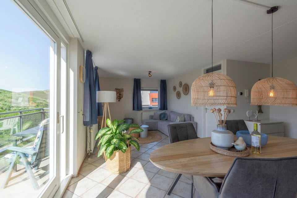 Apartment | Dining