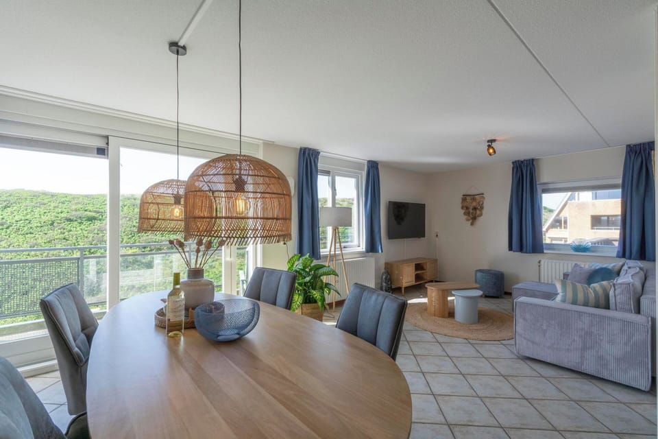 Apartment | Dining