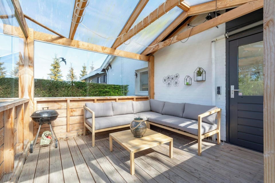 House | Balcony